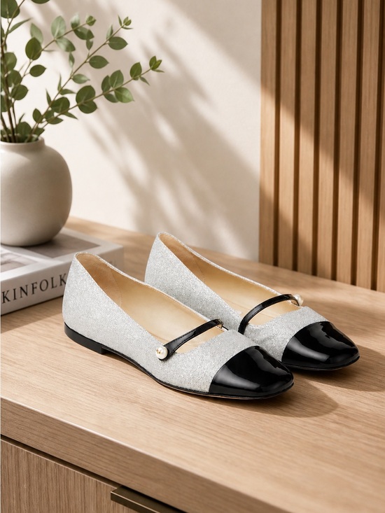 Jimmy Choo Shoes - Jimmy Choo
Elisa leather ballerina shoes